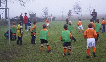 Excellent F4 - Gassel F2 (seizoen 2002-2003 / foto 1)