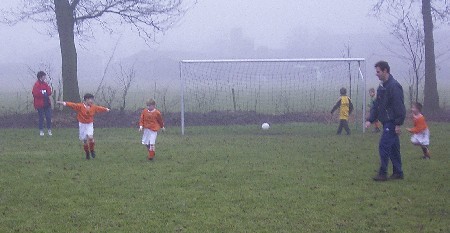 Excellent F4 - Gassel F2 (seizoen 2002-2003 / foto 4)
