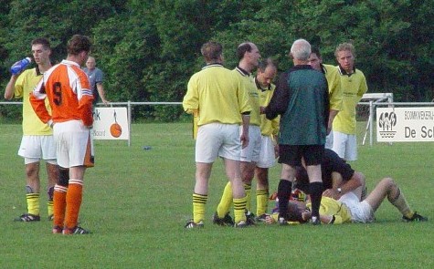 Gassel 2 - HBV 2 / seizoen '02-'03 / foto 7