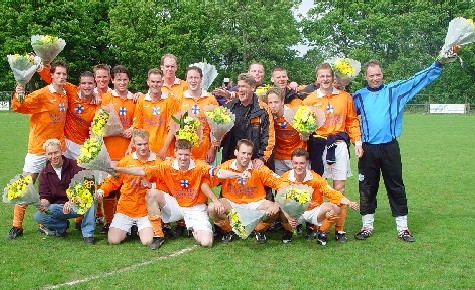 OVC '63 1 - Gassel 1 / seizoen '02-'03 / foto 18