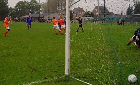 SBV 1 - Gassel 1 / seizoen '02-'03 / foto 10