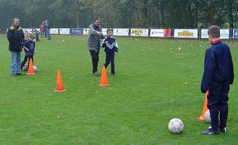 Luxe training E- en F-pupillen / 25 oktober 2003 / foto 7