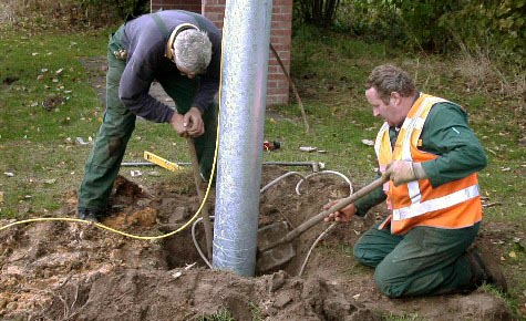 Plaatsing nieuwe lichtinstallatie / 10 oktober 2003 / foto 10
