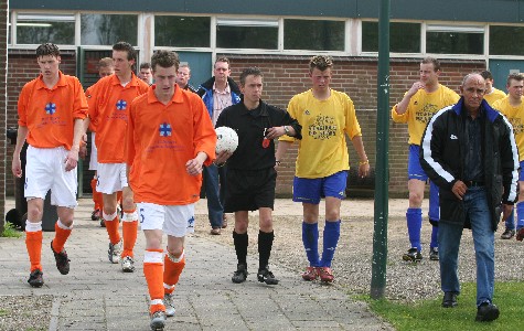 Gassel 1 - SCV '58 1 / seizoen '04-'05 / foto 10
