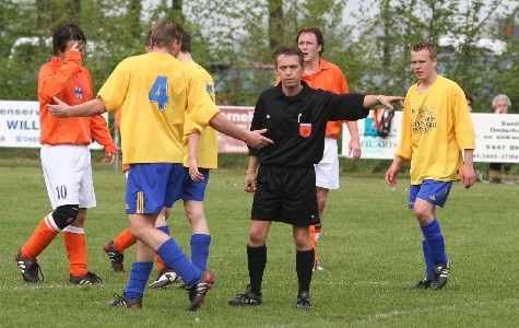Gassel 1 - SCV '58 1 / seizoen '04-'05 / foto 19