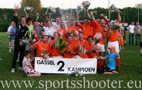 Juliana Mill 5 - Gassel 2 / seizoen '07-'08 / foto 20