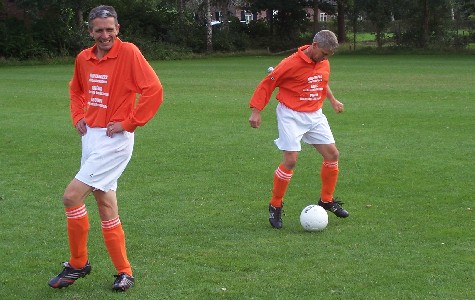 Nieuwe tenue veteranenelftal / 18 augustus 2007 / foto 13