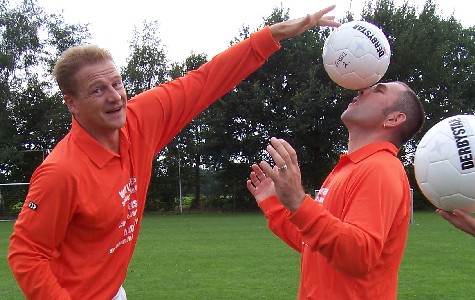 Nieuwe tenue veteranenelftal / 18 augustus 2007 / foto 16
