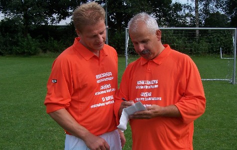Nieuwe tenue veteranenelftal / 18 augustus 2007 / foto 17