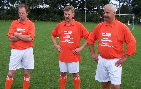 Nieuwe tenue veteranenelftal / 18 augustus 2007 / foto 21