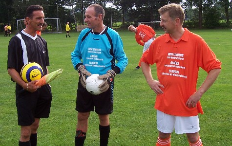 Nieuwe tenue veteranenelftal / 18 augustus 2007 / foto 24