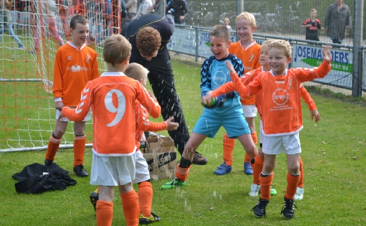 Gassel F2 voorjaarskampioen 2014 / 17 mei 2014 / foto 17