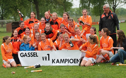 Gassel vrouwen 1 kampioen 2013-2014 / 27 april 2014 / foto 23