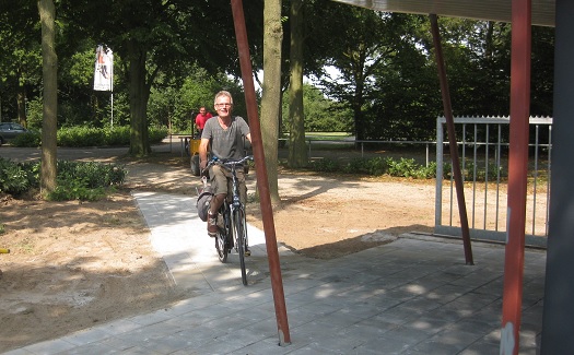Eerste bezoeker nieuwe entree
