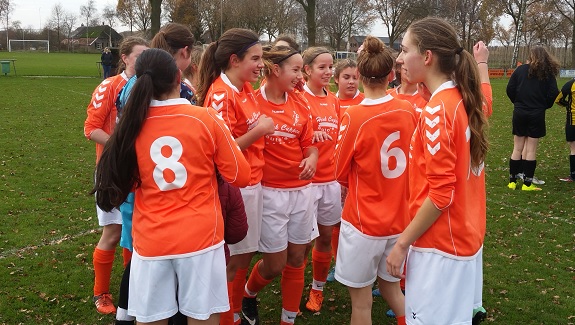 Gassel MB1 najaarskampioen 2015 / 05 december 2015 / foto 2