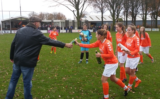 Gassel MB1 najaarskampioen 2015 / 05 december 2015 / foto 10