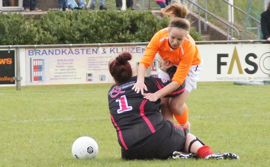 Gassel vrouwen 1 kampioen 2015-2016 / 04 mei 2016 / foto 8