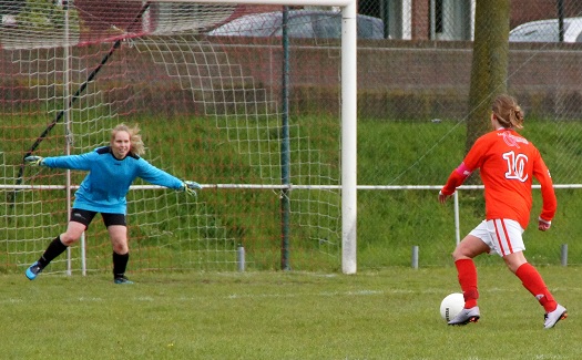 Gassel vrouwen 1 kampioen 2015-2016 / 04 mei 2016 / foto 10