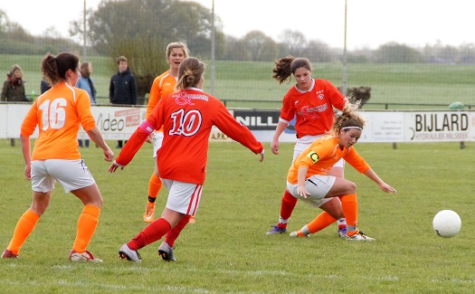Gassel vrouwen 1 kampioen 2015-2016 / 04 mei 2016 / foto 13