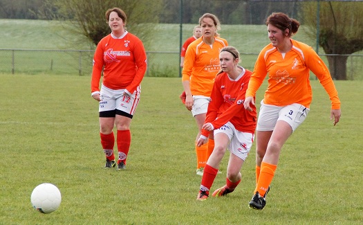 Gassel vrouwen 1 kampioen 2015-2016 / 04 mei 2016 / foto 14