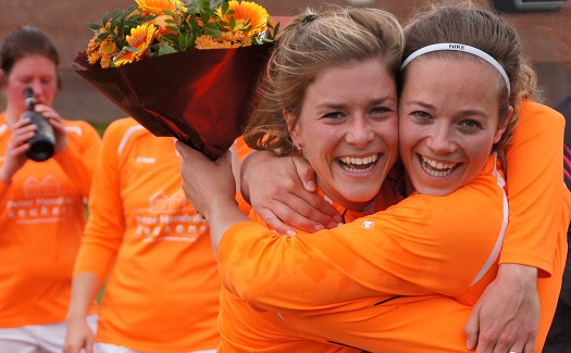 Gassel vrouwen 1 kampioen 2015-2016 / 04 mei 2016 / foto 22