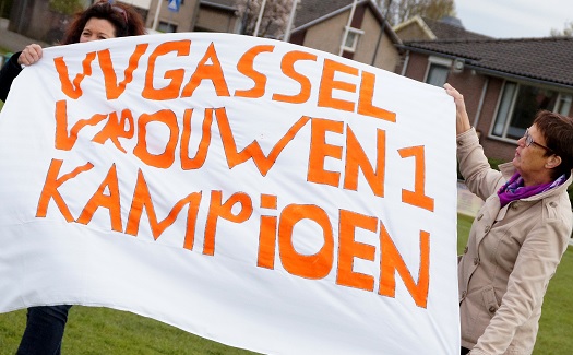 Gassel vrouwen 1 kampioen 2015-2016 / 04 mei 2016 / foto 23