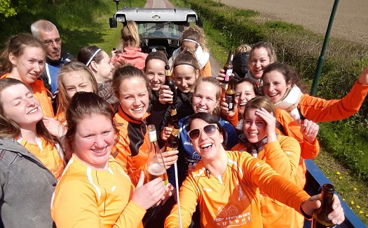 Gassel vrouwen 1 kampioen 2015-2016 / 04 mei 2016 / foto 30