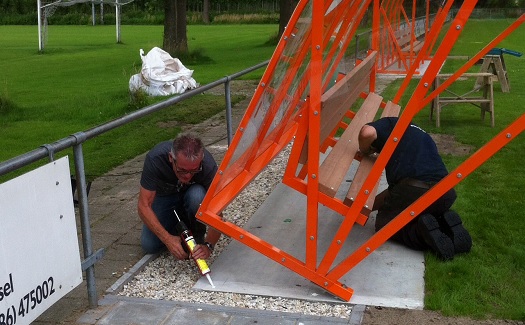 Nieuwe dug-outs hoofdveld / juni - juli 2016 / foto 16
