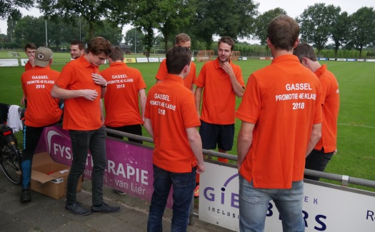  Gassel 1 alsnog promotie 4e klasse / 14 juni 2018 / foto 11