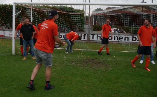  Gassel 1 alsnog promotie 4e klasse / 14 juni 2018 / foto 14